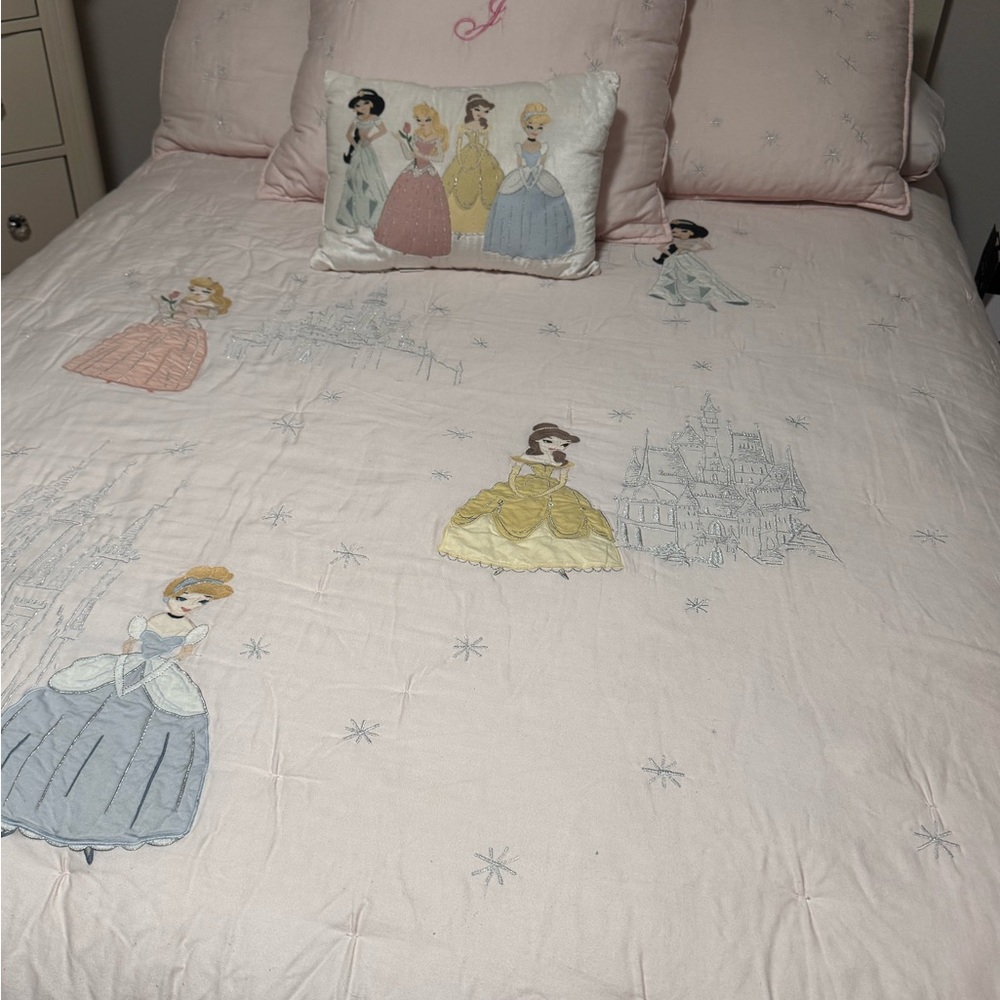 Pottery Barn Kids Disney bedding set